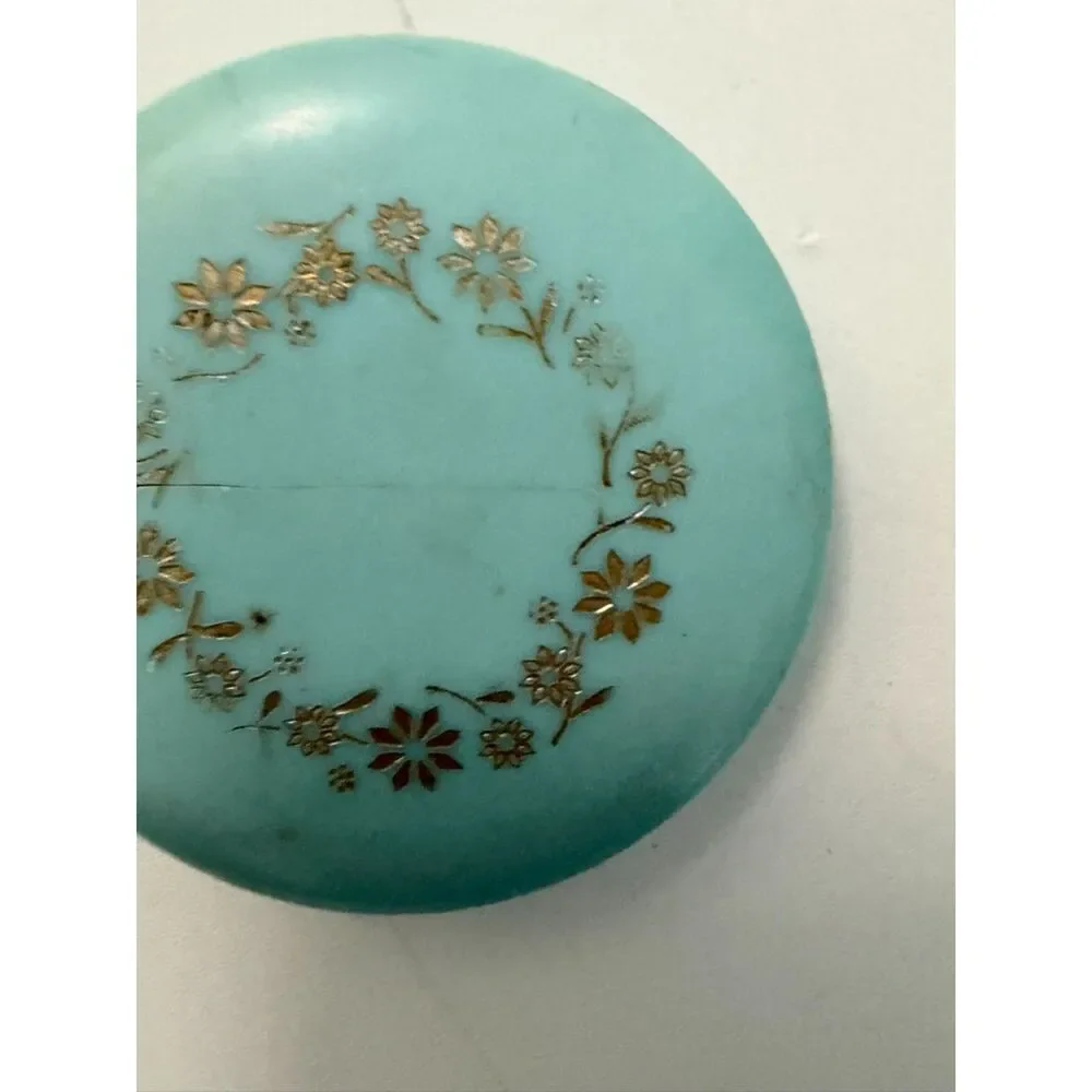 Vintage Angel Face Compact makeup by ponds